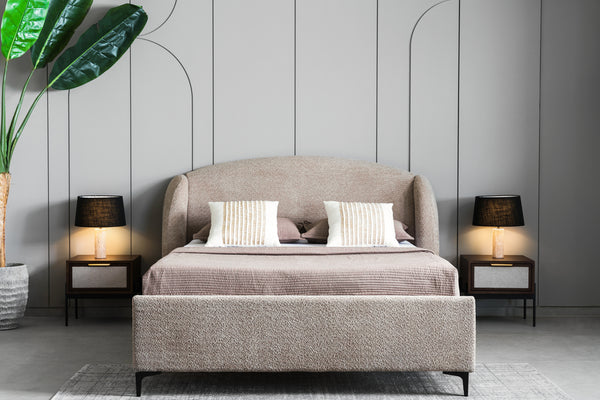 Russel Table Lamp