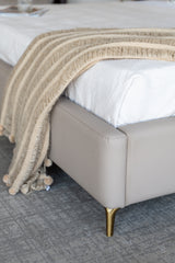 Avery Bed